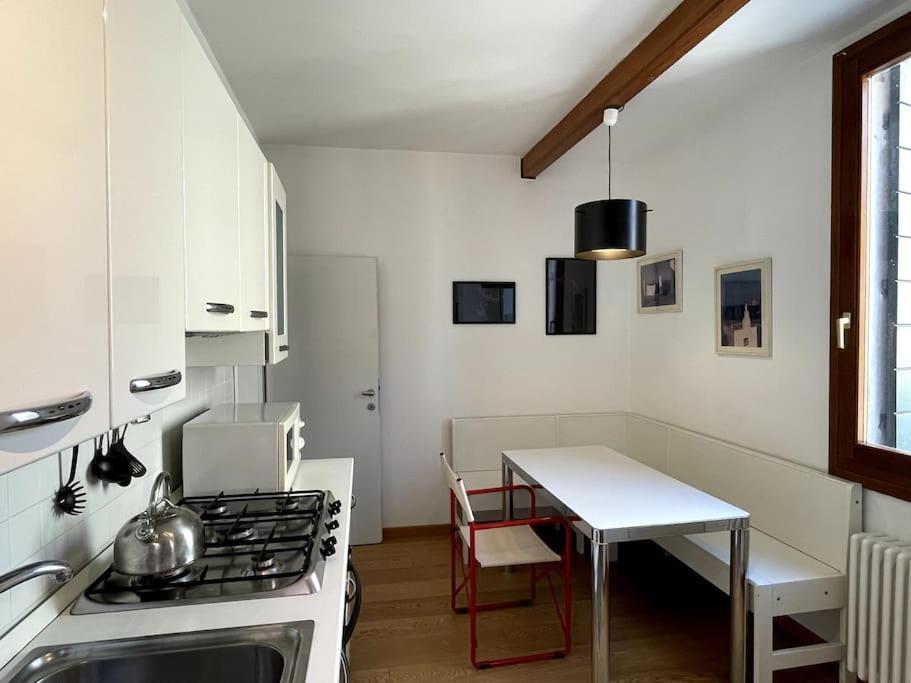 Bella Vista Apartment Венеция Екстериор снимка